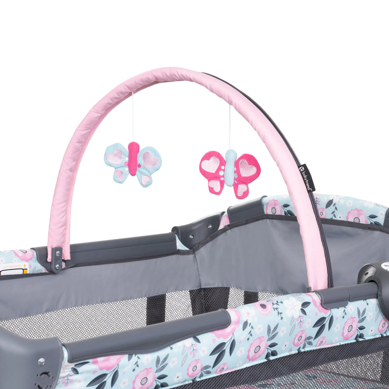 Deluxe II Nursery Center Playard